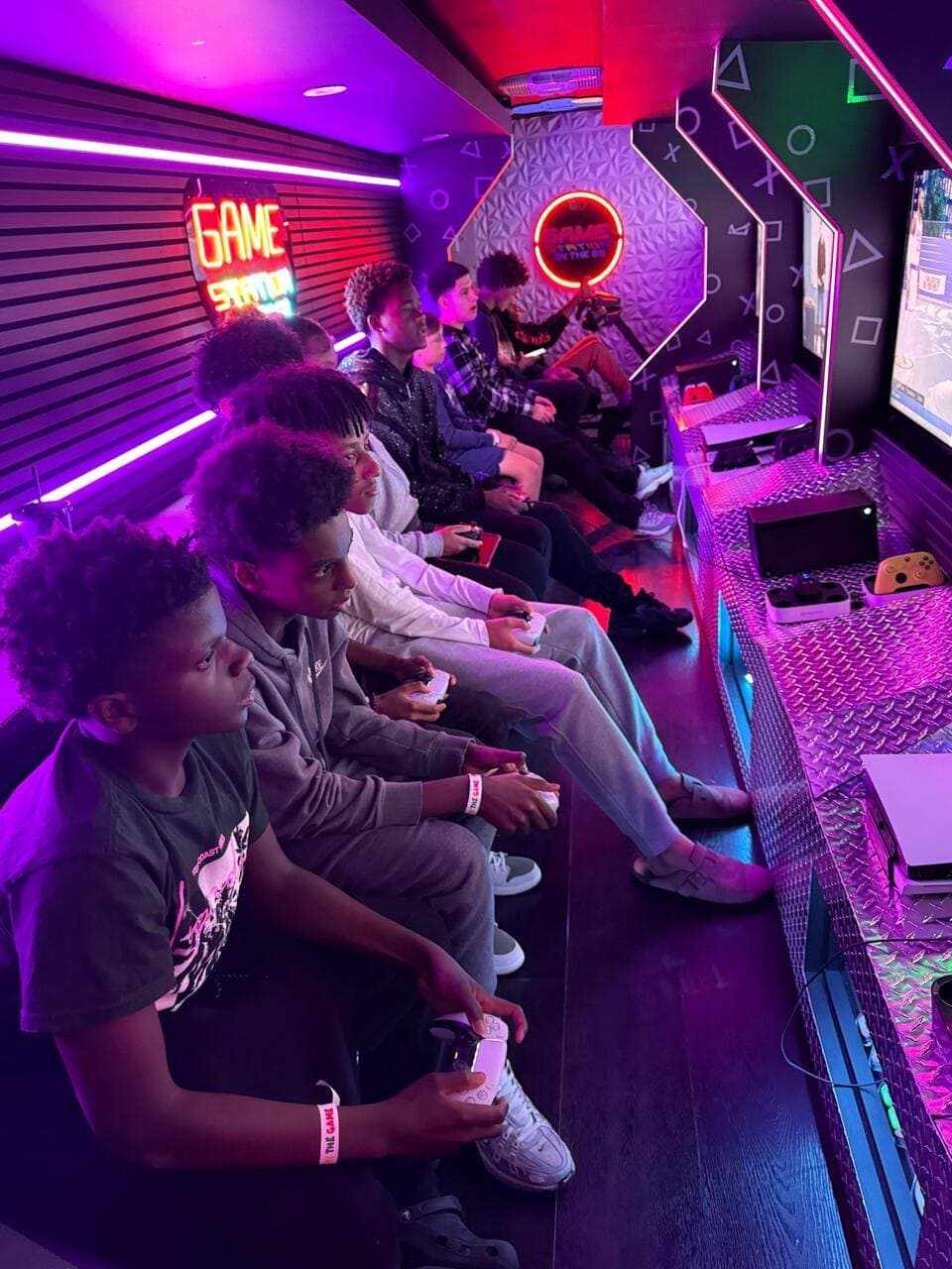 Game Station On The Go — photo 11